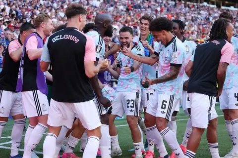 التعادل لبلجيكا.. دي كيتيلير ينهي نظافة شباك إسبانيا في كأس العالم 